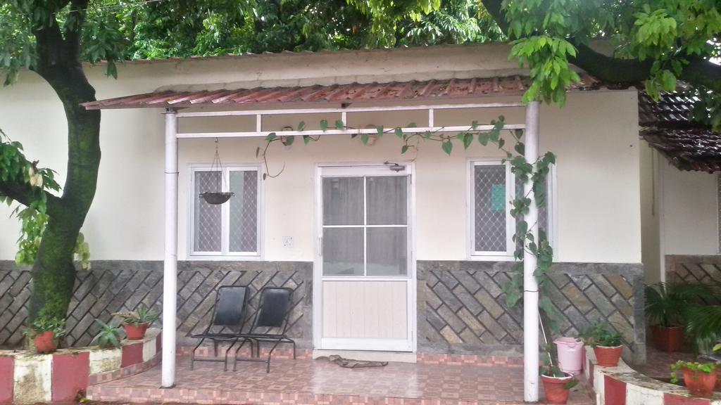 دهرادون Hotel Sukhsadan المظهر الخارجي الصورة