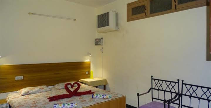دهرادون Hotel Sukhsadan المظهر الخارجي الصورة
